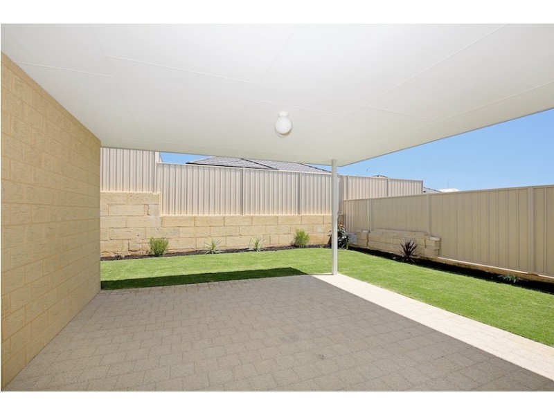 41 Broadmoor Loop, Meadow Springs WA 6210