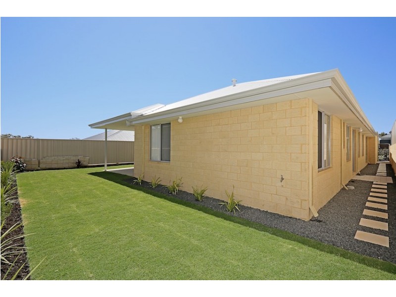 41 Broadmoor Loop, Meadow Springs WA 6210