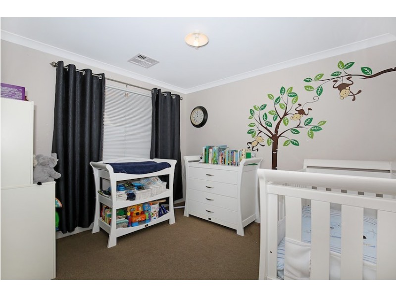 129 Peelwood Parade, Halls Head WA 6210