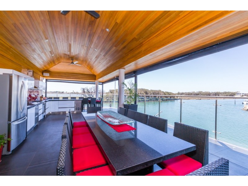 18 Fistina Ramble, Halls Head WA 6210