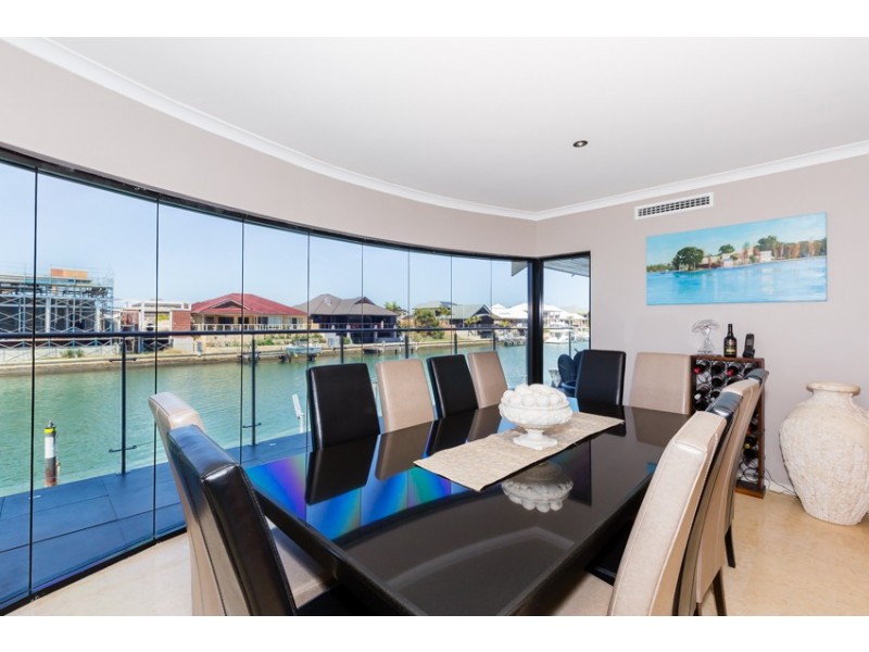 18 Fistina Ramble, Halls Head WA 6210