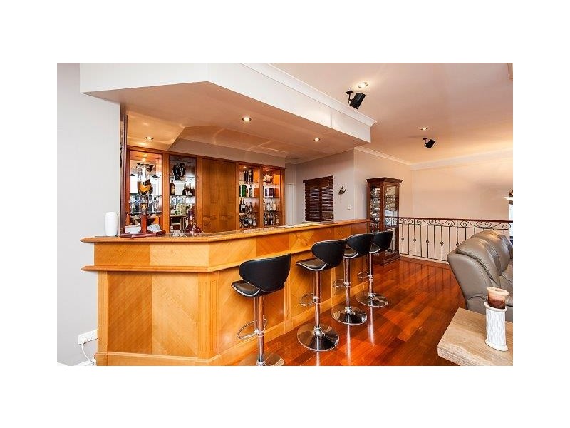 18 Fistina Ramble, Halls Head WA 6210