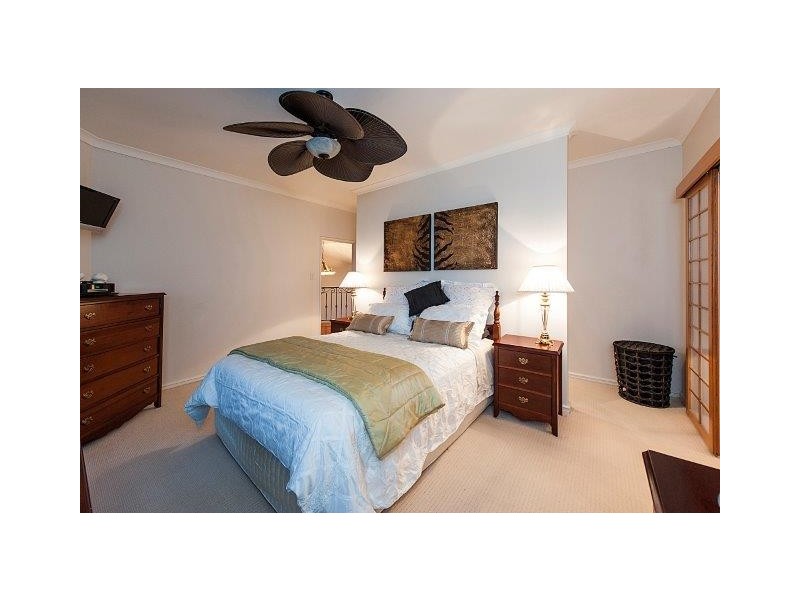 18 Fistina Ramble, Halls Head WA 6210