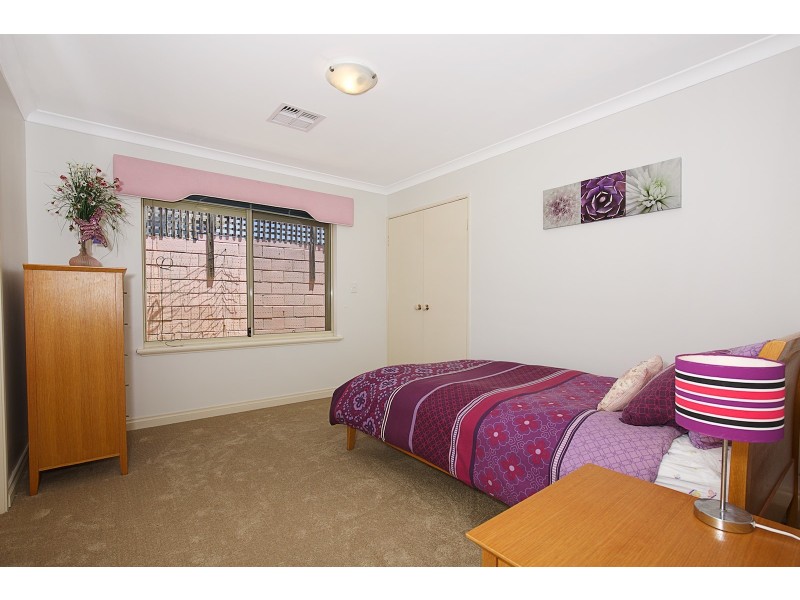 37 Caravel Way, Halls Head WA 6210