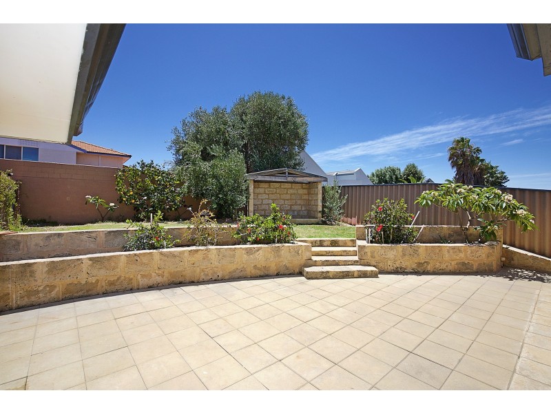 37 Caravel Way, Halls Head WA 6210