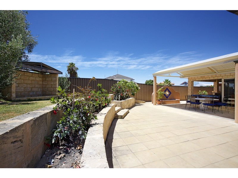 37 Caravel Way, Halls Head WA 6210