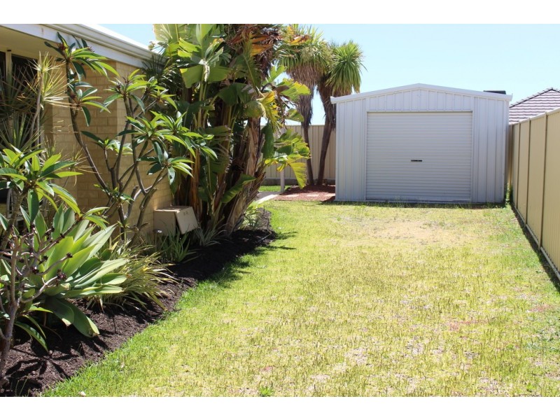 3 Teague Way, Lakelands WA 6180