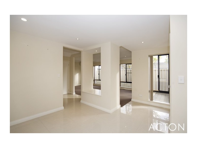 1/13 Clyde Place, Mandurah WA 6210