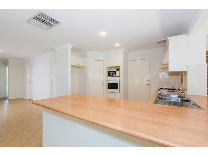 45 Mariners Cove Drive, Dudley Park WA 6210