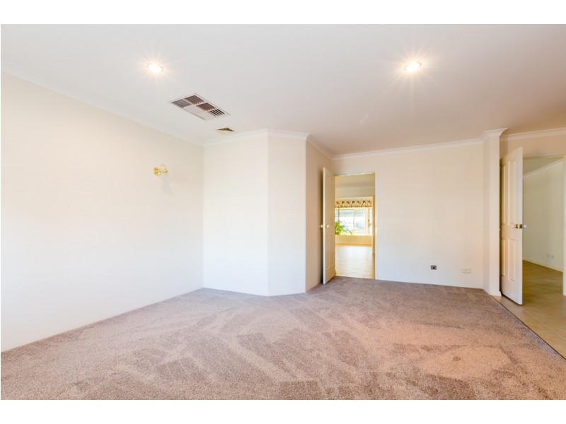 45 Mariners Cove Drive, Dudley Park WA 6210