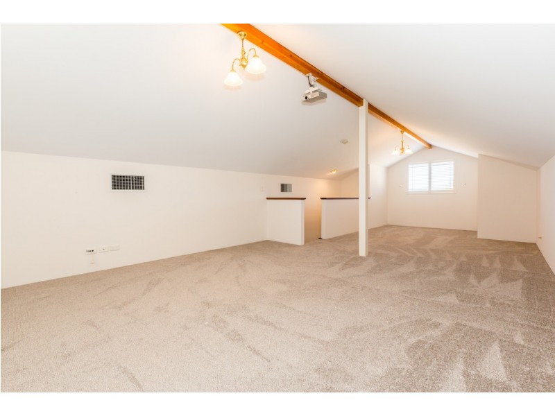 45 Mariners Cove Drive, Dudley Park WA 6210