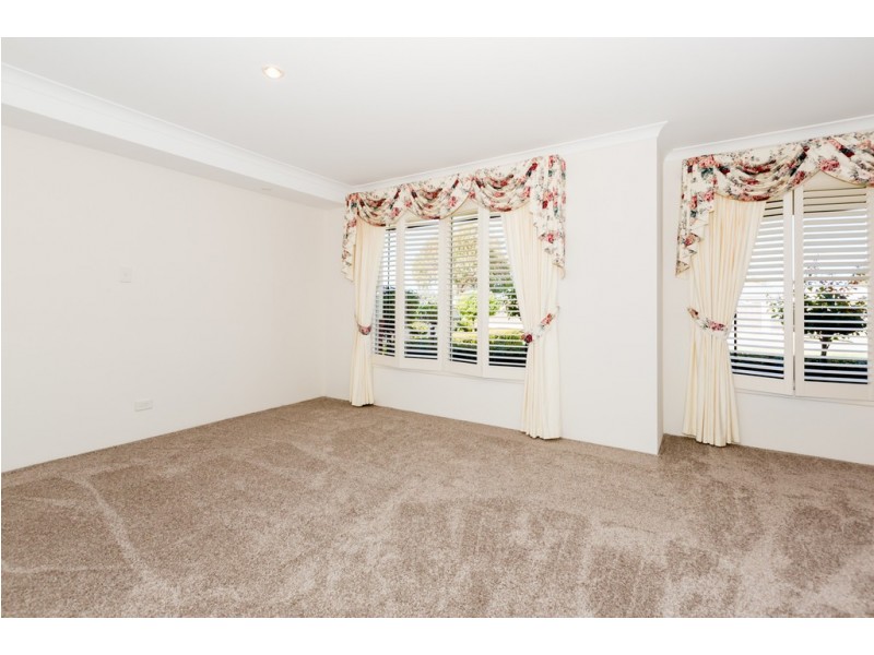 45 Mariners Cove Drive, Dudley Park WA 6210