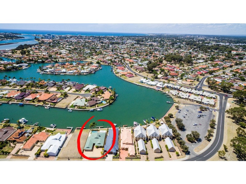 12 Waterside Drive, Dudley Park WA 6210