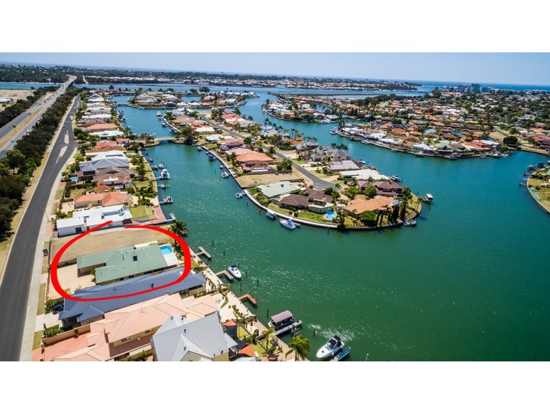 12 Waterside Drive, Dudley Park WA 6210