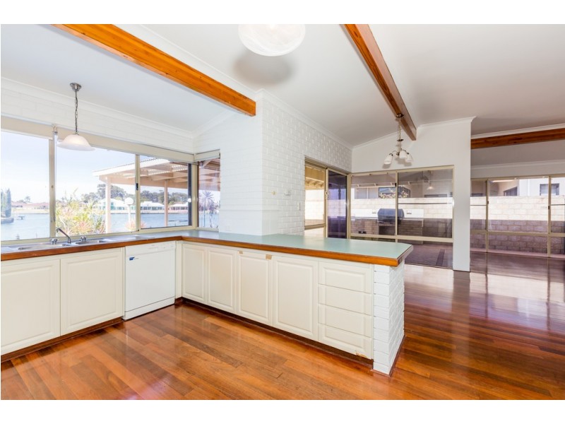 12 Waterside Drive, Dudley Park WA 6210