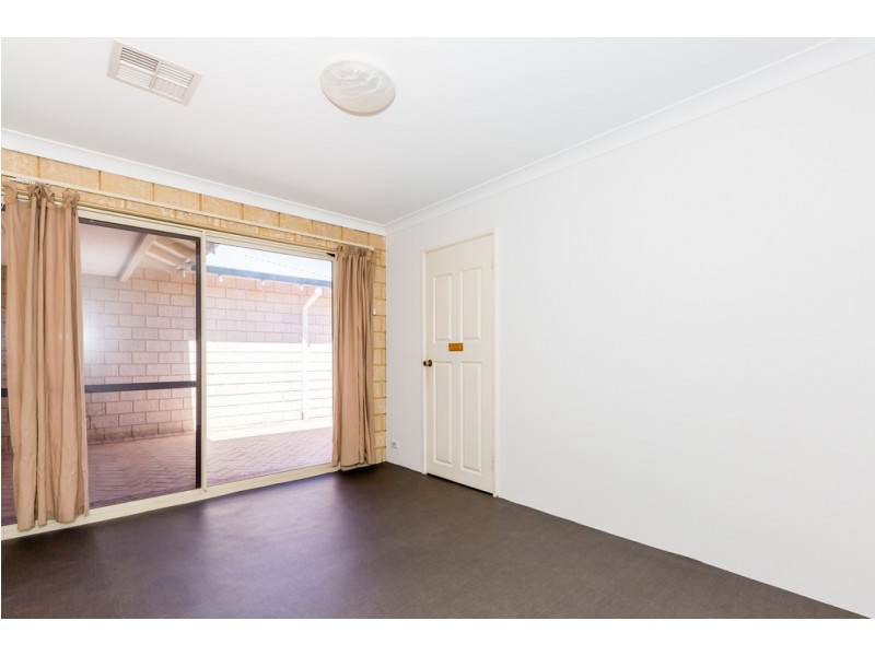 12 Waterside Drive, Dudley Park WA 6210