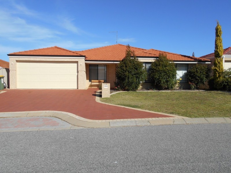 44 Paradise Circuit, Halls Head WA 6210