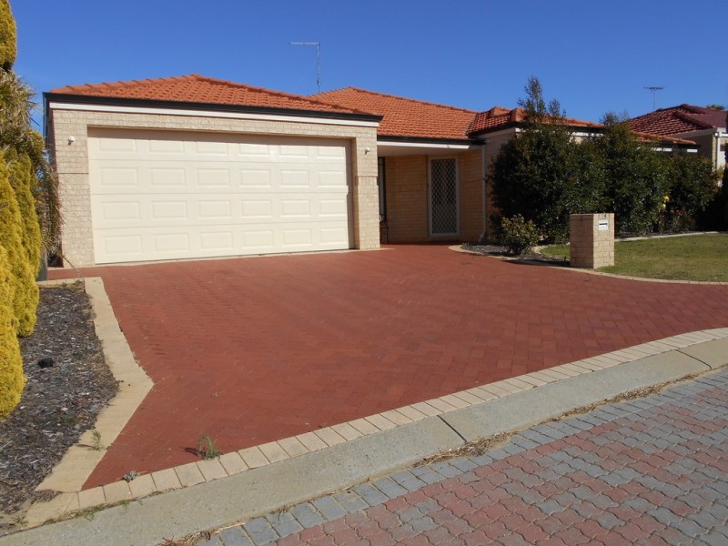 44 Paradise Circuit, Halls Head WA 6210