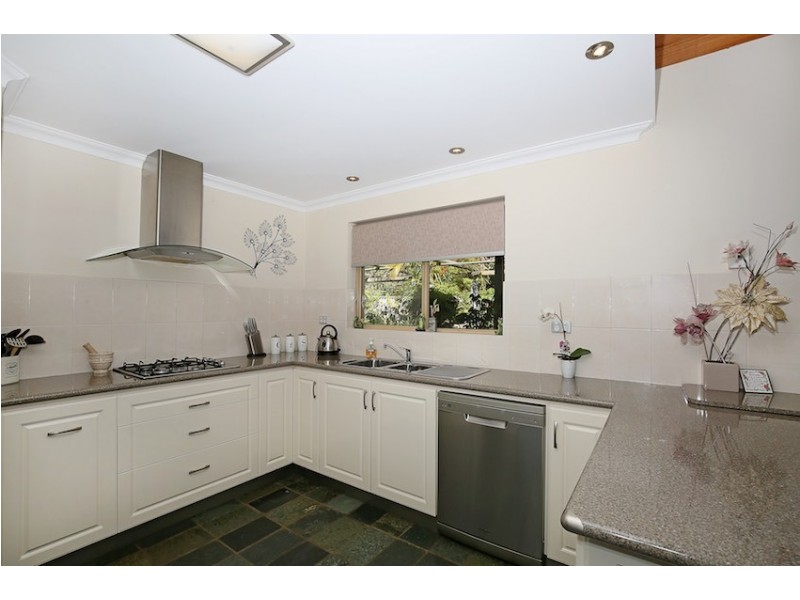 17 Koolyanga Place, Greenfields WA 6210