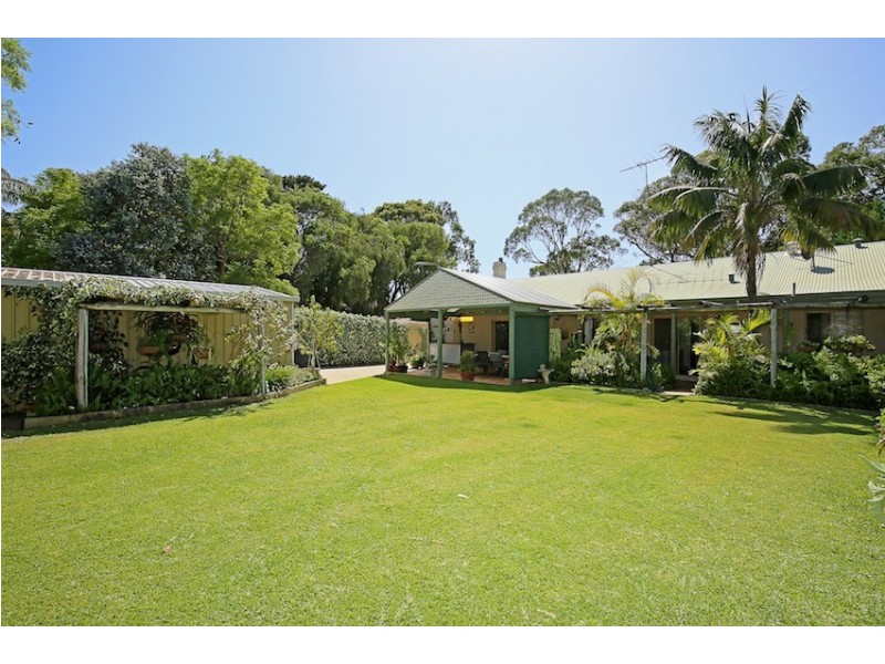 17 Koolyanga Place, Greenfields WA 6210