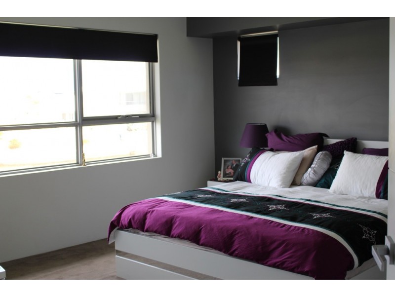 8 Gael Place, Dudley Park WA 6210