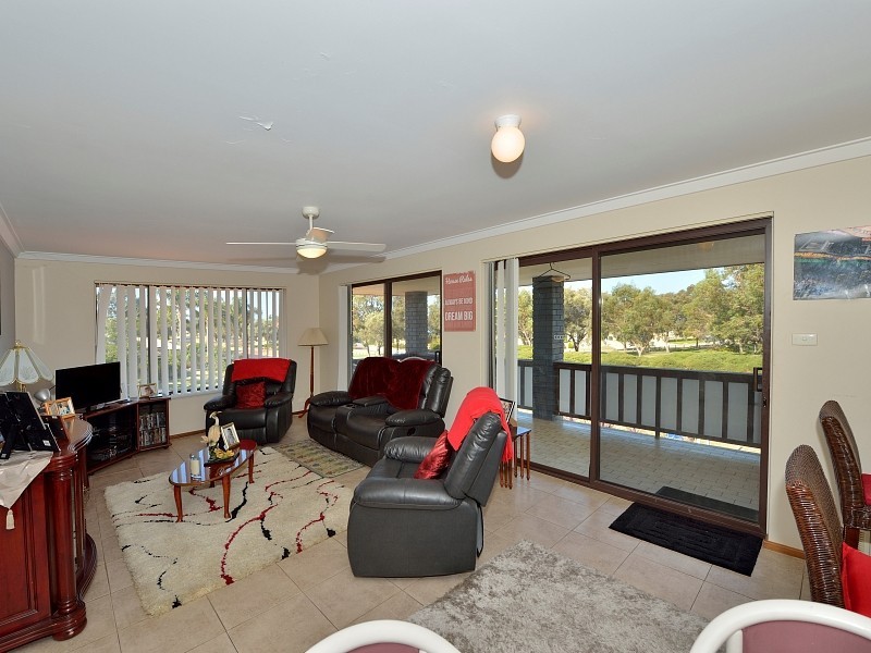 54 McLarty Road, Halls Head WA 6210