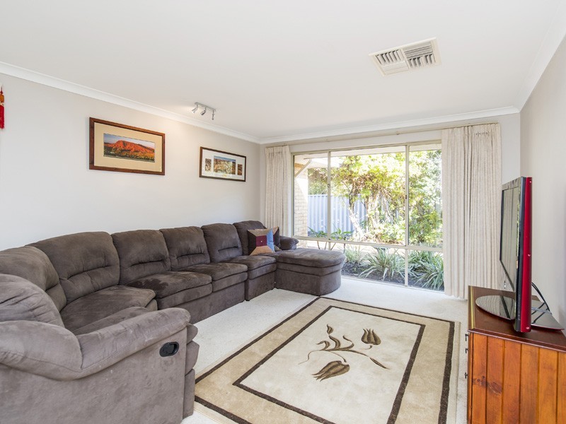 9 Redfern Place, Erskine WA 6210