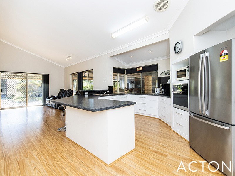 9 Redfern Place, Erskine WA 6210