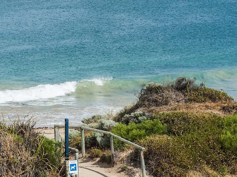 2/24 Oversby Street, Halls Head WA 6210