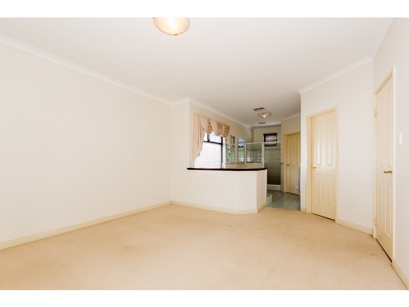 4 Cervantes Drive, Erskine WA 6210