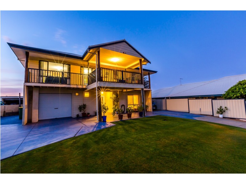 28 Mippi Road, Halls Head WA 6210