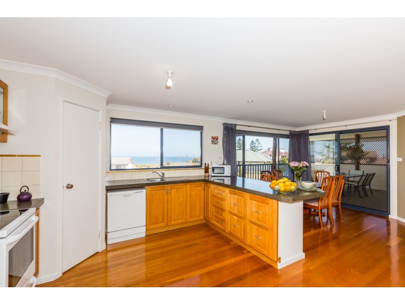 28 Mippi Road, Halls Head WA 6210