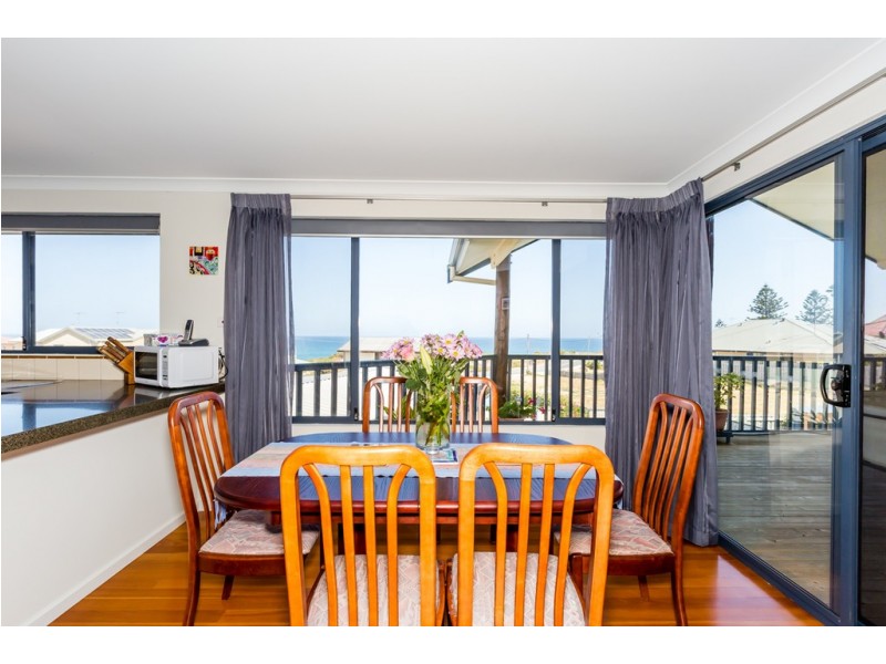 28 Mippi Road, Halls Head WA 6210