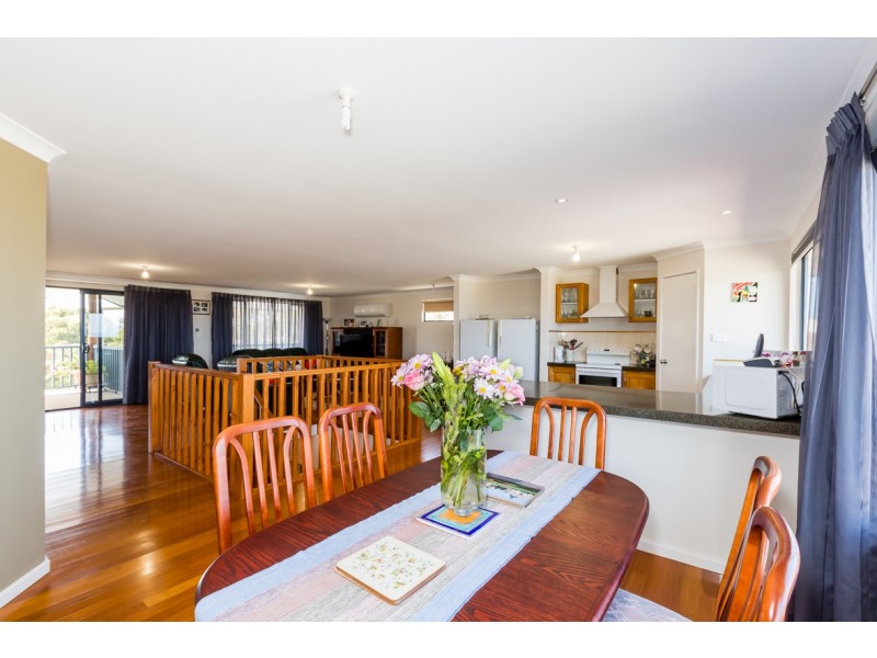 28 Mippi Road, Halls Head WA 6210