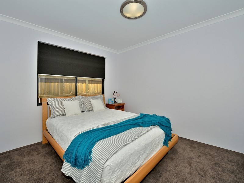 115 Hudson Drive, Dudley Park WA 6210