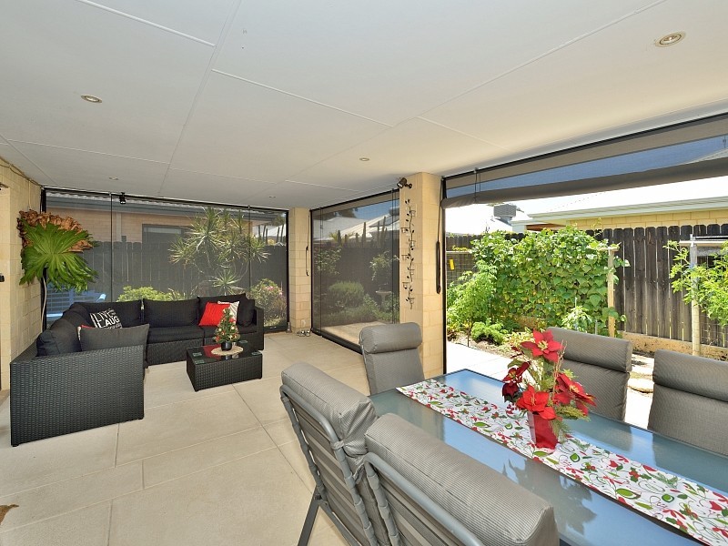 115 Hudson Drive, Dudley Park WA 6210