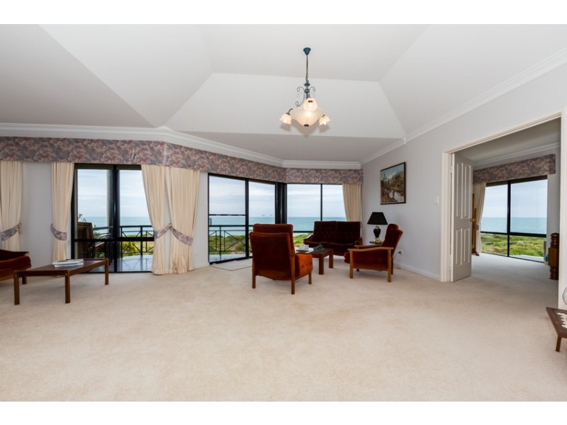 28 Ronsard Drive, San Remo WA 6210