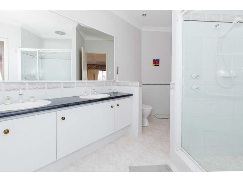 28 Ronsard Drive, San Remo WA 6210