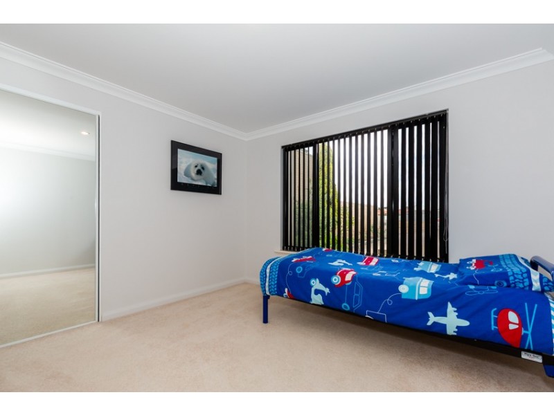 28 Ronsard Drive, San Remo WA 6210