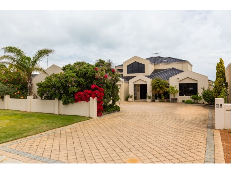 28 Ronsard Drive, San Remo WA 6210
