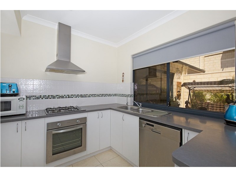 2/51 Sutton Street, Mandurah WA 6210