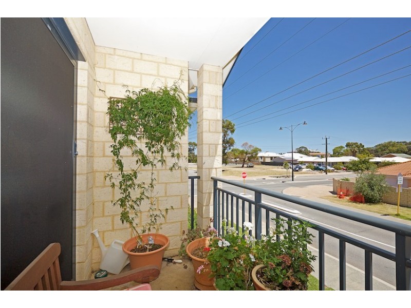 2/51 Sutton Street, Mandurah WA 6210