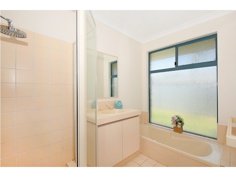 5 Medford Court, Meadow Springs WA 6210