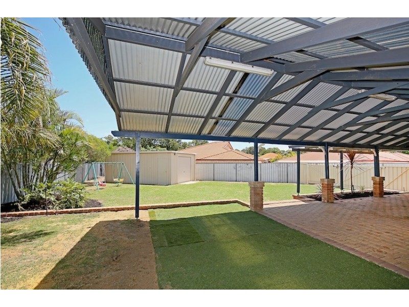 5 Medford Court, Meadow Springs WA 6210