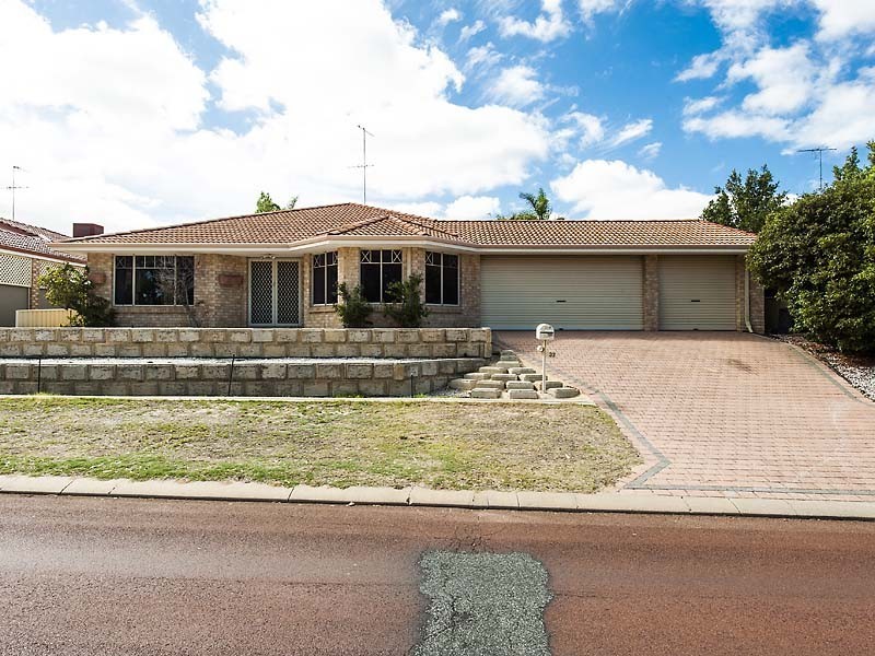 32 Pebble Beach Boulevard, Meadow Springs WA 6210