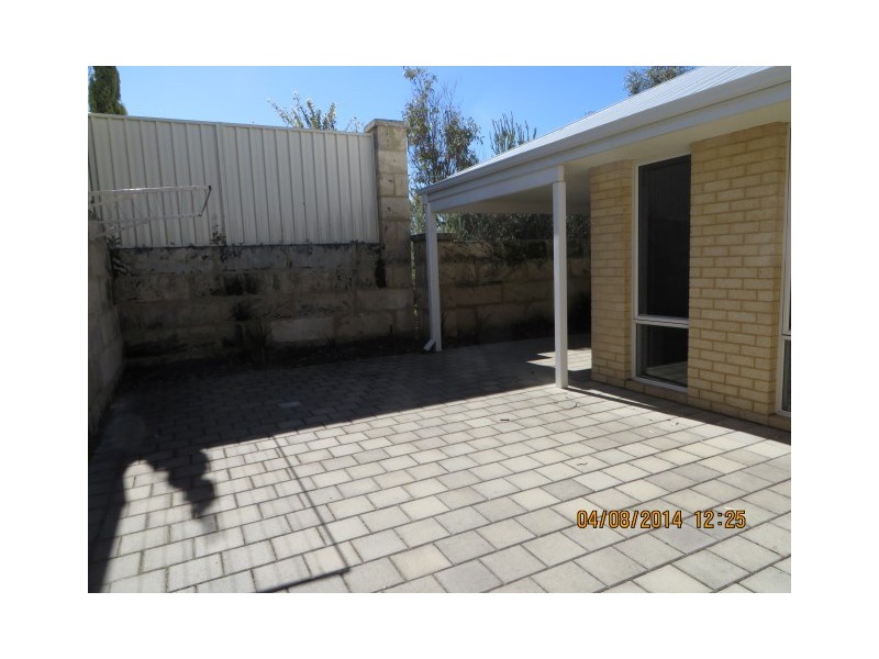 29 Warburton Trail, Lakelands WA 6180