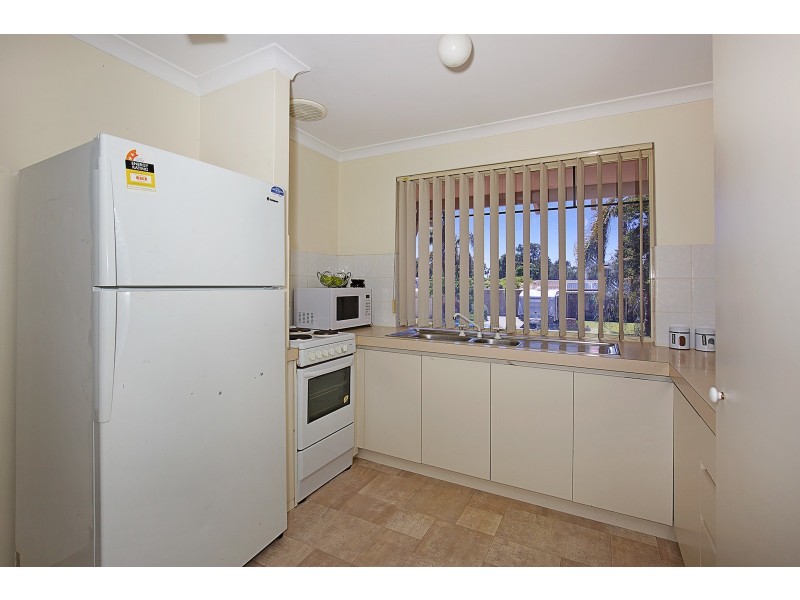 1/1 Elegant Drive, Greenfields WA 6210