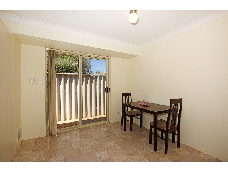 1/1 Elegant Drive, Greenfields WA 6210