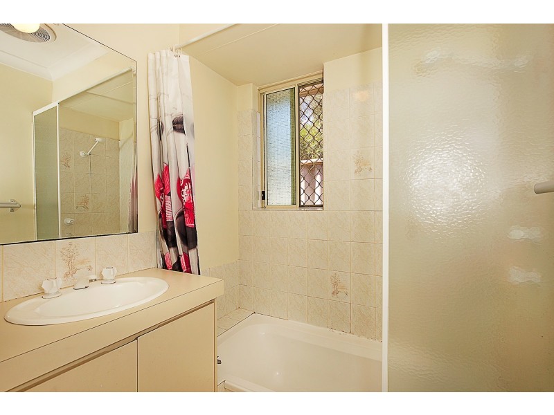 1/1 Elegant Drive, Greenfields WA 6210