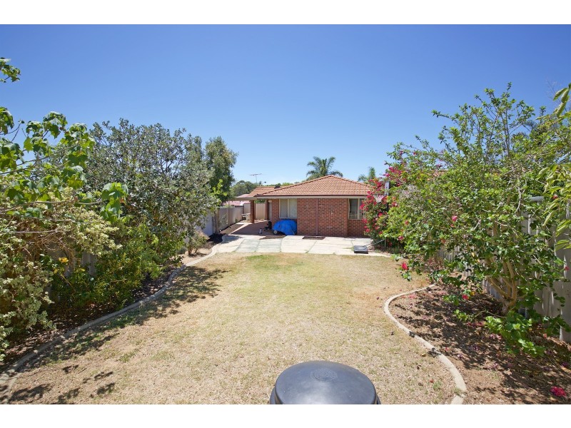 1/1 Elegant Drive, Greenfields WA 6210